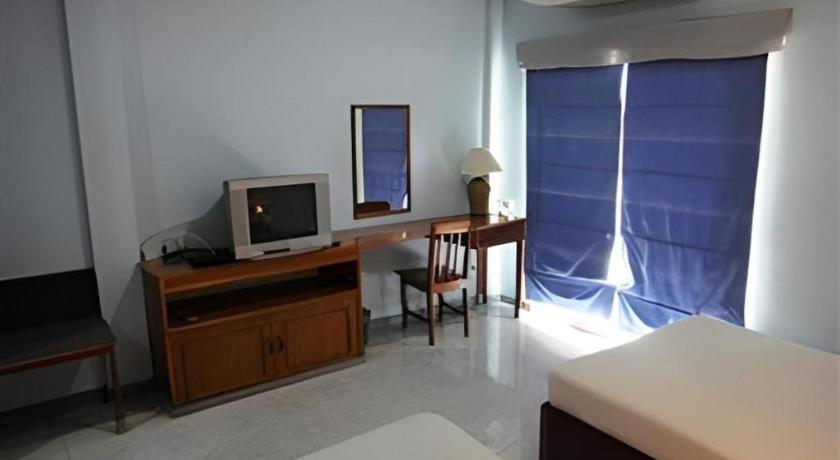 Kasem Garden Hotel Surin Ban Nong Tao Extérieur photo