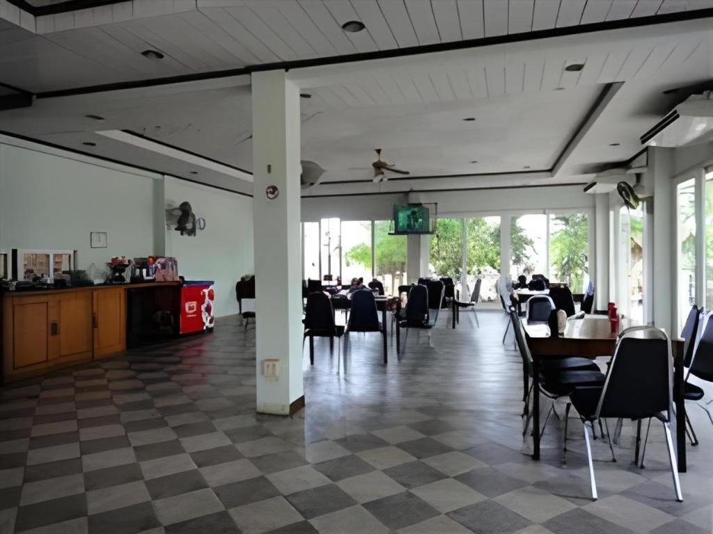 Kasem Garden Hotel Surin Ban Nong Tao Extérieur photo