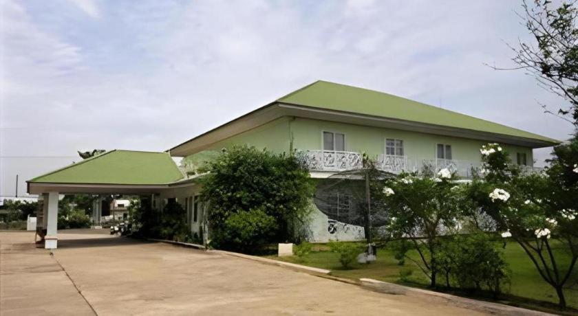 Kasem Garden Hotel Surin Ban Nong Tao Extérieur photo